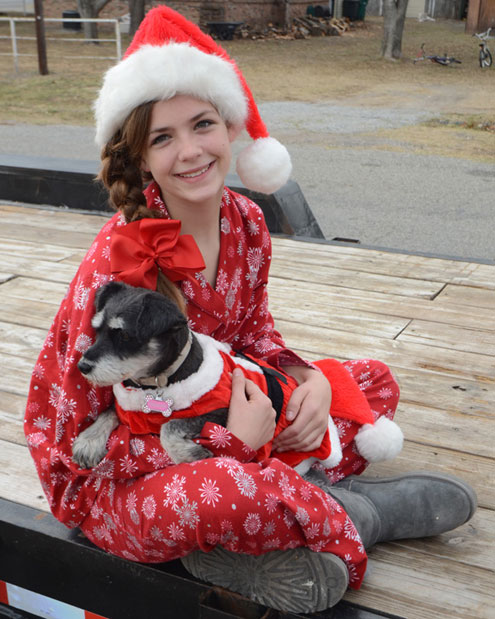 Beautiful weather, happy children's faces greet Tom Bean Christmas ...