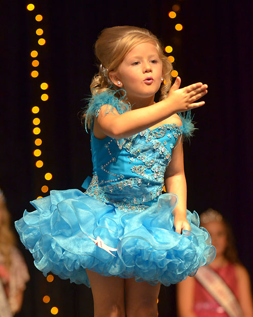 Rylee Gentry named 2011 Little Miss at Fannin County Fair - North